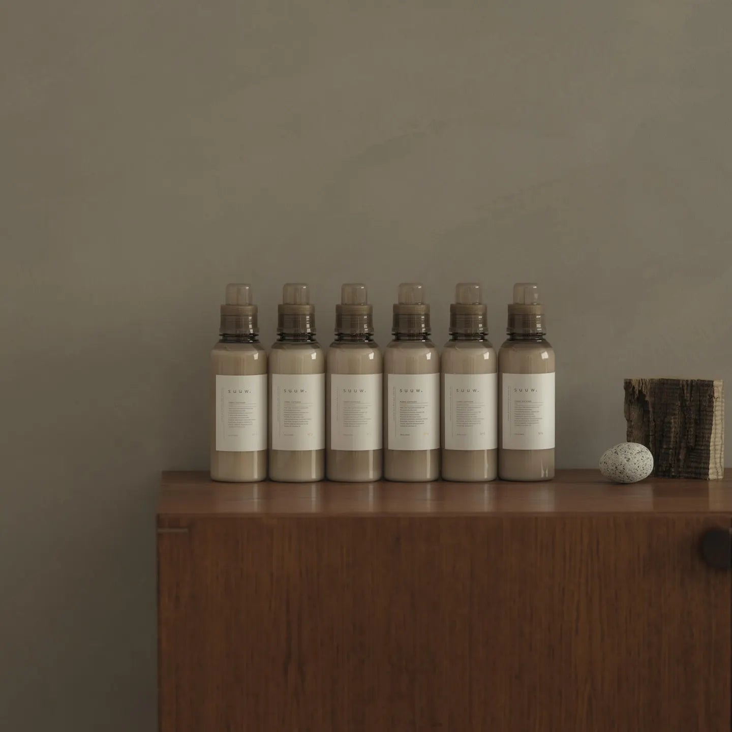 SUUW.  フレグランス ファブリックソフナー N°5 SANDALWOOD