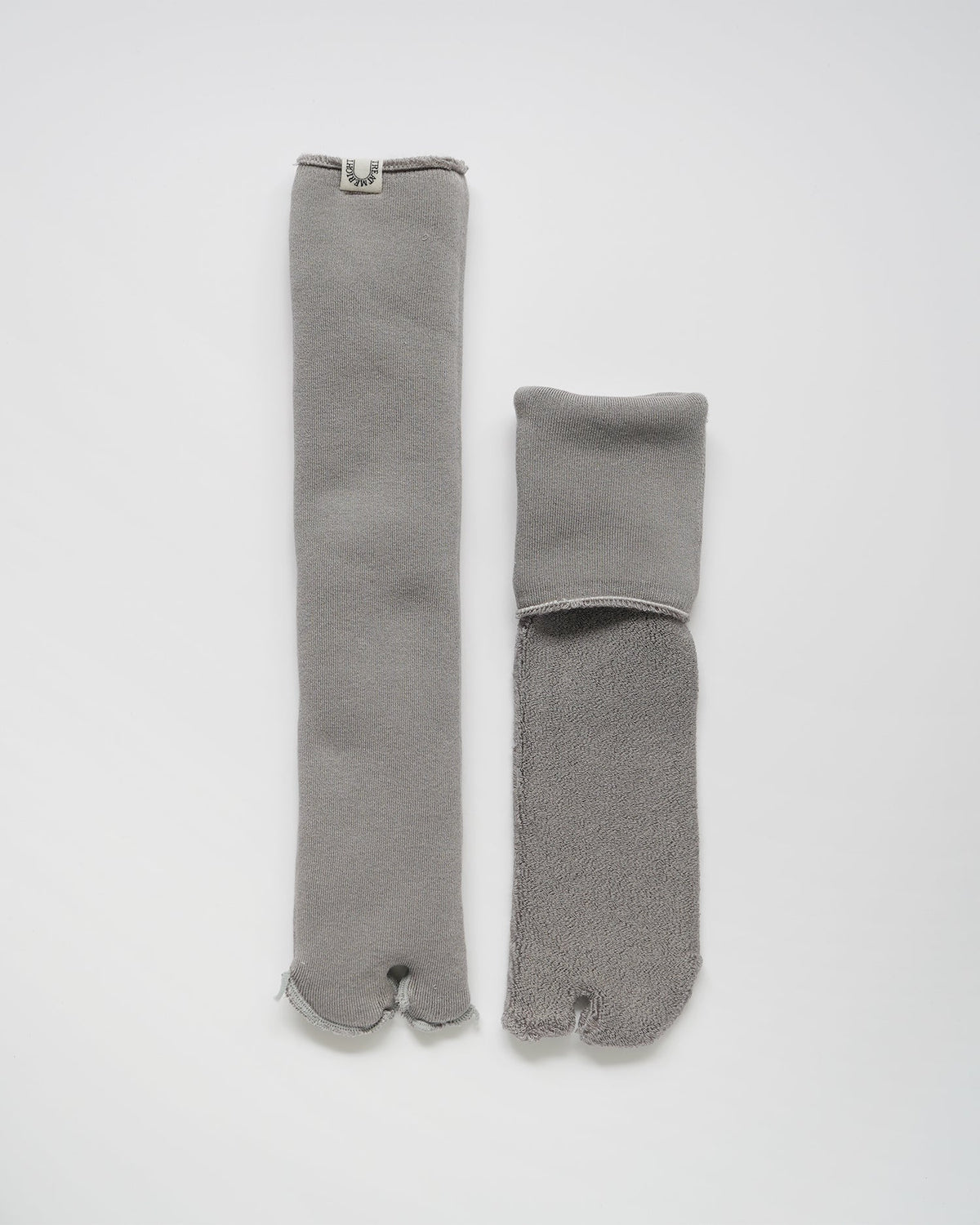 TREAT ME RIGHT  ROOM TABI SOCKS